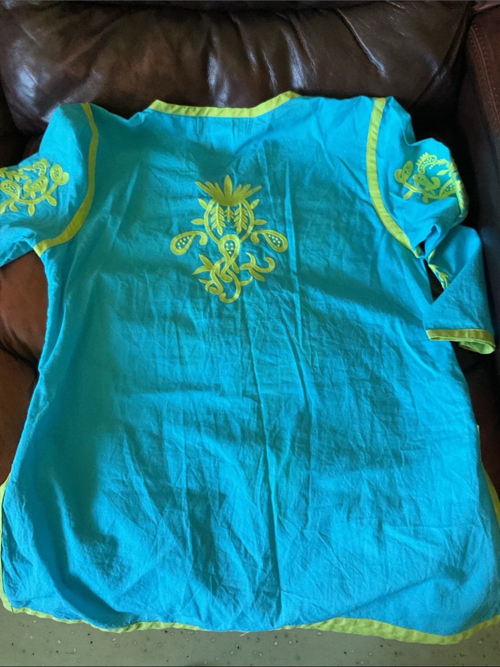 Gretchen Scott V neck blouse - Picture 5 of 5